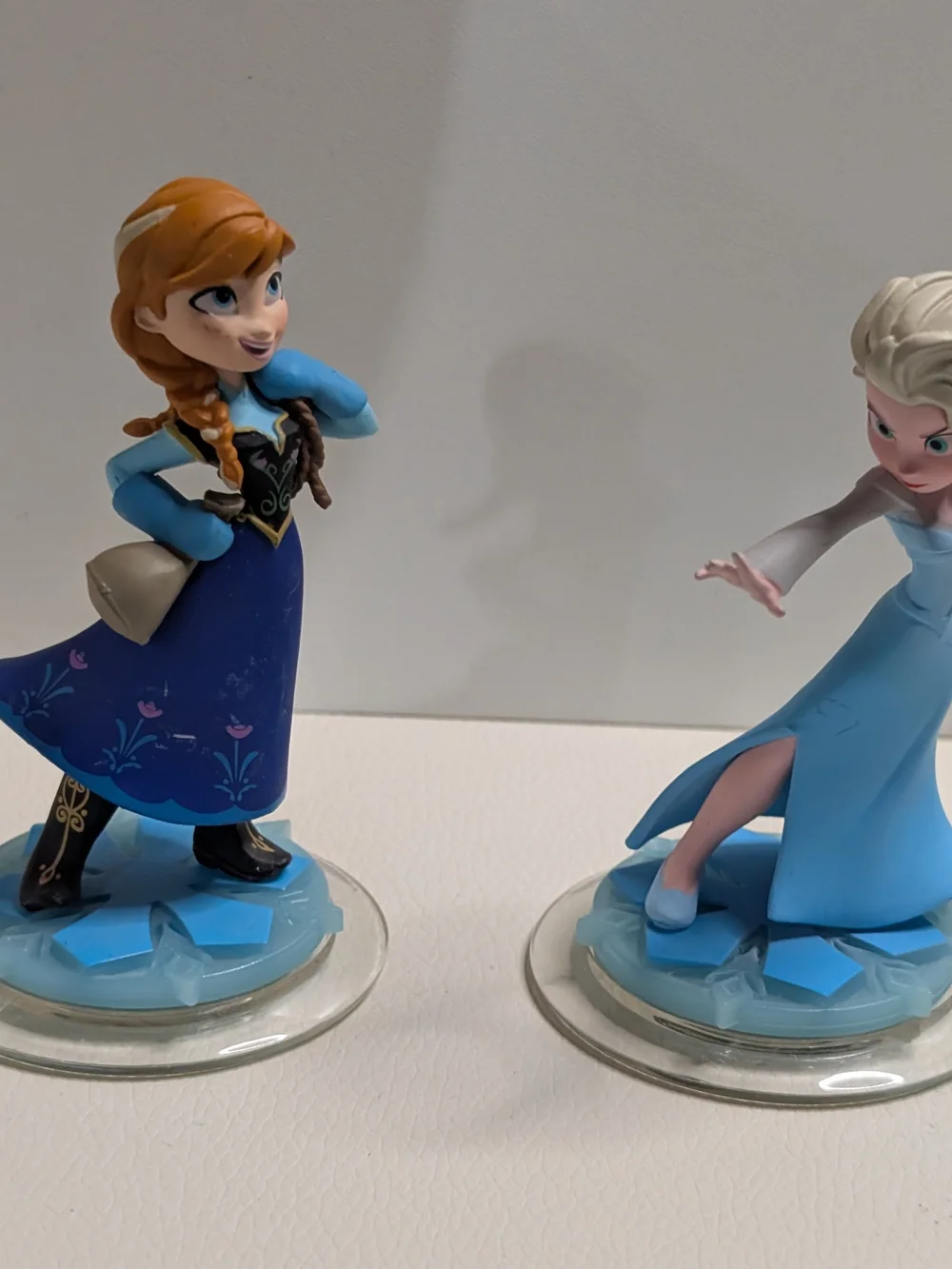 Lot of 2~ Disney Infinity 1.0 Figures ~ Frozen Anna & Elsa